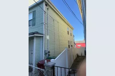 8-10 Cady St, Lowell, MA 01852 - Photo 5
