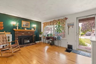 16 Jionzo Rd, Milford, MA 01757 - Photo 5