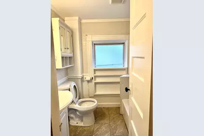 31-33 Hollingsworth St, Lynn, MA 01902 - Photo 9