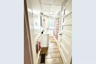 31-33 Hollingsworth St, Lynn, MA 01902 - Photo 19