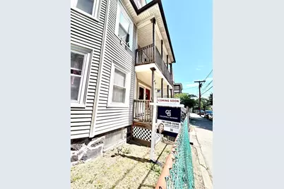 31-33 Hollingsworth St, Lynn, MA 01902 - Photo 1