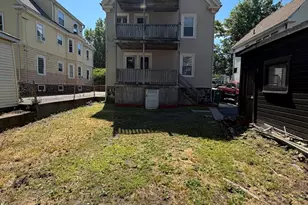 31-33 Hollingsworth St, Lynn, MA 01902 - Photo 3