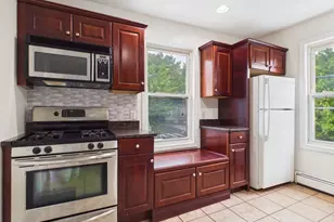 32 Sciarappa St, Cambridge, MA 02141 - Photo 3