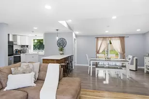 91 Bunker Hill Pkwy, West Boylston, MA 01583 - Photo 7