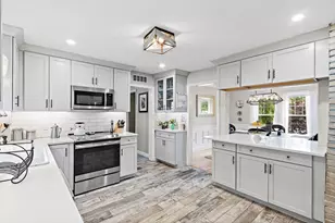 7 Intervale St, Woburn, MA 01801 - Photo 15