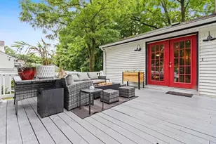 7 Intervale St, Woburn, MA 01801 - Photo 5