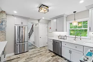 7 Intervale St, Woburn, MA 01801 - Photo 17