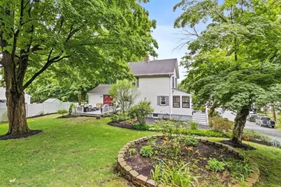 7 Intervale St, Woburn, MA 01801 - Photo 7