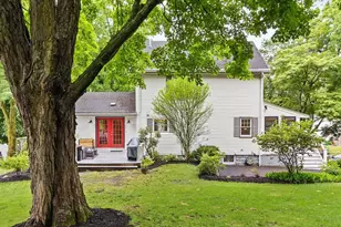 7 Intervale St, Woburn, MA 01801 - Photo 3