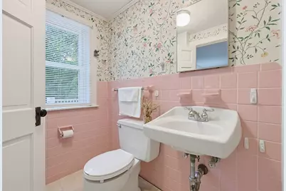 602 Elm St., Walpole, MA 02081 - Photo 13