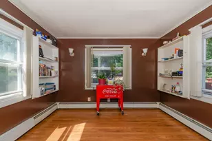 263 Maple St, Warwick, RI 02880 - Photo 5