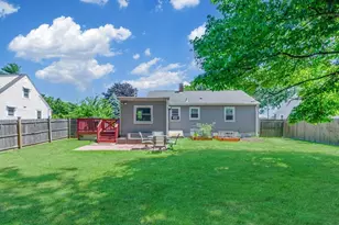 263 Maple St, Warwick, RI 02880 - Photo 15