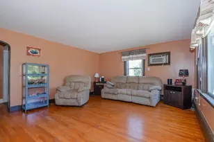 263 Maple St, Warwick, RI 02880 - Photo 7