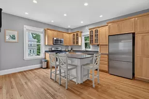 25 Weyanoke St, Boston, MA 02124 - Photo 7