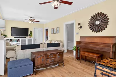 25 Weyanoke Street, Boston, MA 02124 - Photo 15