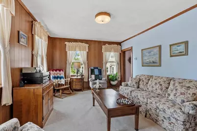 6 Rockaway Ct, Lynn, MA 01902 - Photo 5