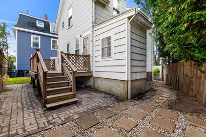 47 Elliott St, Beverly, MA 01915 - Photo 33
