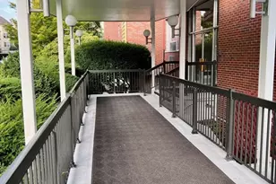 20 Hammond Pond Pkwy, Newton, MA 02467 - Photo 9