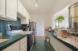 6 Whittier Pl, Boston, MA 02114 - Photo 19