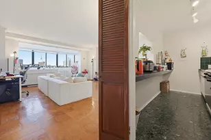 6 Whittier Pl, Boston, MA 02114 - Photo 17