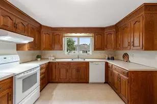 109 Shaw Rd, Belmont, MA 02478 - Photo 7