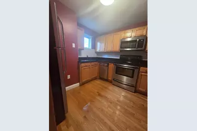 134 Boston St #1B, Salem, MA 01970 - Photo 3