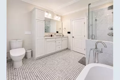 25 Euston St #2, Brookline, MA 02446 - Photo 9