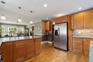 48 Beacon Park, Watertown, MA 02472 - Photo 15