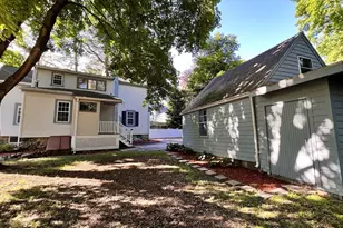 6 Oakland Cir, Wellesley, MA 02481 - Photo 1