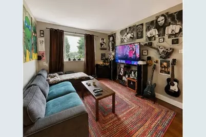 133 Warren St #1, Watertown, MA 02472 - Photo 3