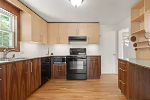 24 Pleasant Park Rd, Sharon, MA 02067 - Photo 11