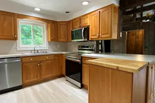 30 Beechmont St, Worcester, MA 01609 - Photo 7