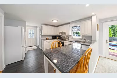 270 Park Ave, Weymouth, MA 02190 - Photo 5