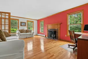 10 Sadler Rd, Upton, MA 01568 - Photo 5