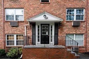 12 Colonial Village Dr, Arlington, MA 02474 - Photo 1