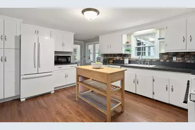 1 Korch Ave, Dudley, MA 01571 - Photo 9