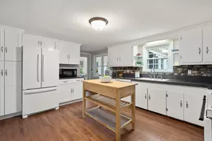 1 Korch Ave, Dudley, MA 01571 - Photo 9