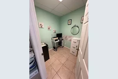 386 Cambridge St, Burlington, MA 01803 - Photo 7