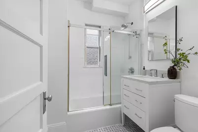 7 Mountain Ave #2, Somerville, MA 02143 - Photo 3