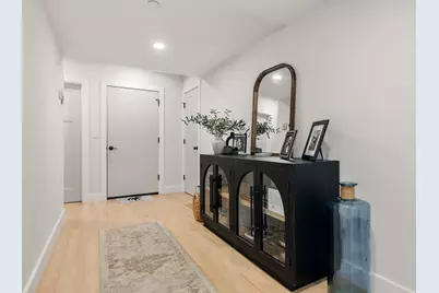 1069 Washington St #1, Boston, MA 02124 - Photo 3