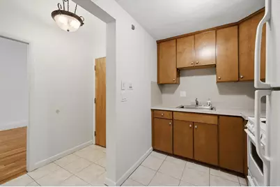 907 Beacon Street #4, Boston, MA 02215 - Photo 5
