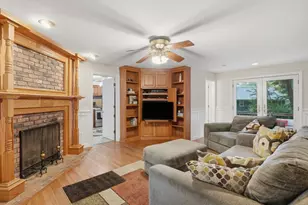 160 Twinbrooke Dr, Holden, MA 01520 - Photo 3