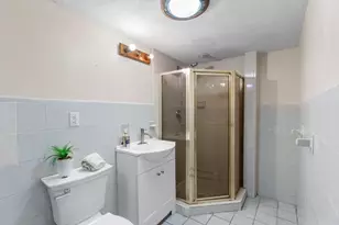 70 Crescent Ln, Malden, MA 02148 - Photo 27