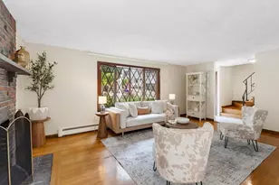 70 Crescent Ln, Malden, MA 02148 - Photo 9