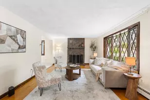 70 Crescent Ln, Malden, MA 02148 - Photo 5