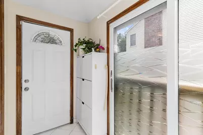 70 Crescent Lane, Malden, MA 02148 - Photo 15