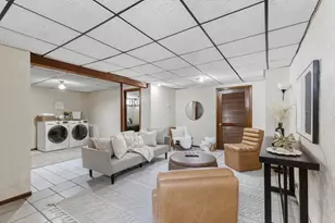 70 Crescent Ln, Malden, MA 02148 - Photo 23