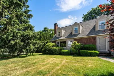 278 Common St, Walpole, MA 02081 - Photo 5