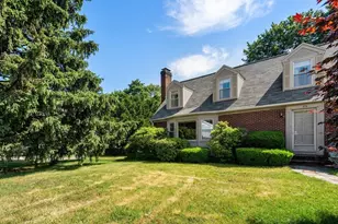 278 Common St, Walpole, MA 02081 - Photo 5