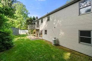21 Andrews St, Bellingham, MA 02019 - Photo 29